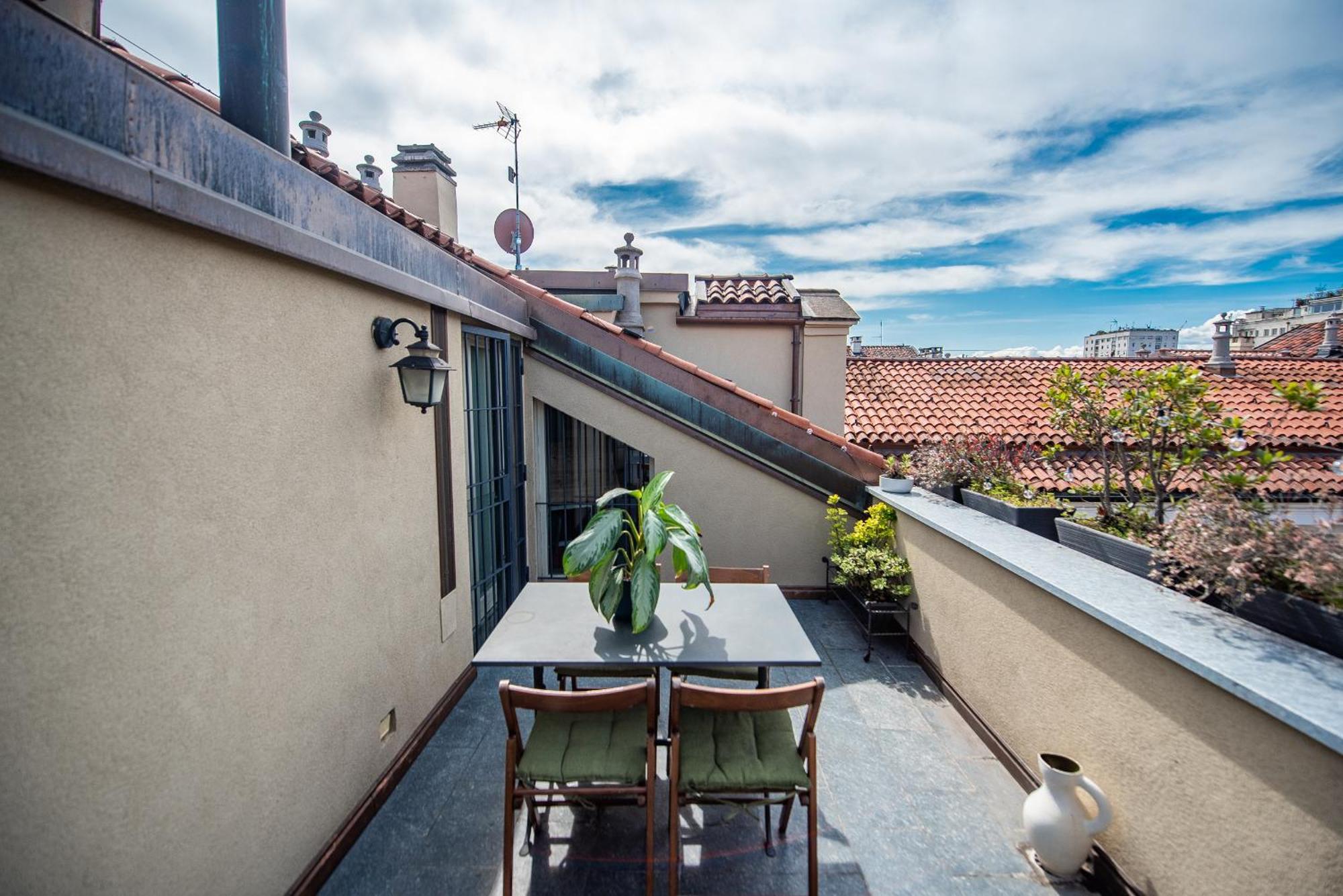 Apartament House With Terrace Turyn Zewnętrze zdjęcie